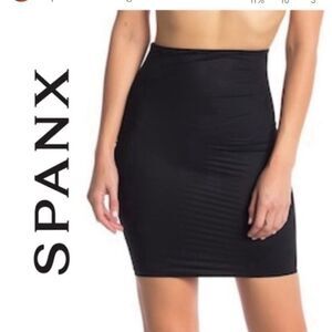 SPANX Simplicity Skirt Half Slip shape-wear Skirt Slip Black , L